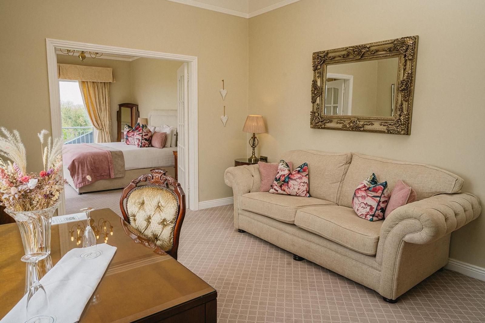 Crover House Hotel & Golf Club Mountnugent Екстериор снимка