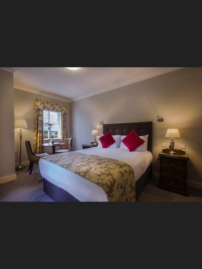 Crover House Hotel & Golf Club Mountnugent Екстериор снимка